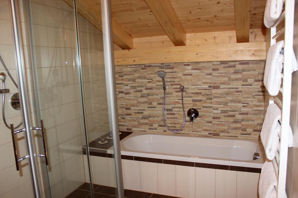 Schneiderhof Villa Oberperfuss Habitación foto
